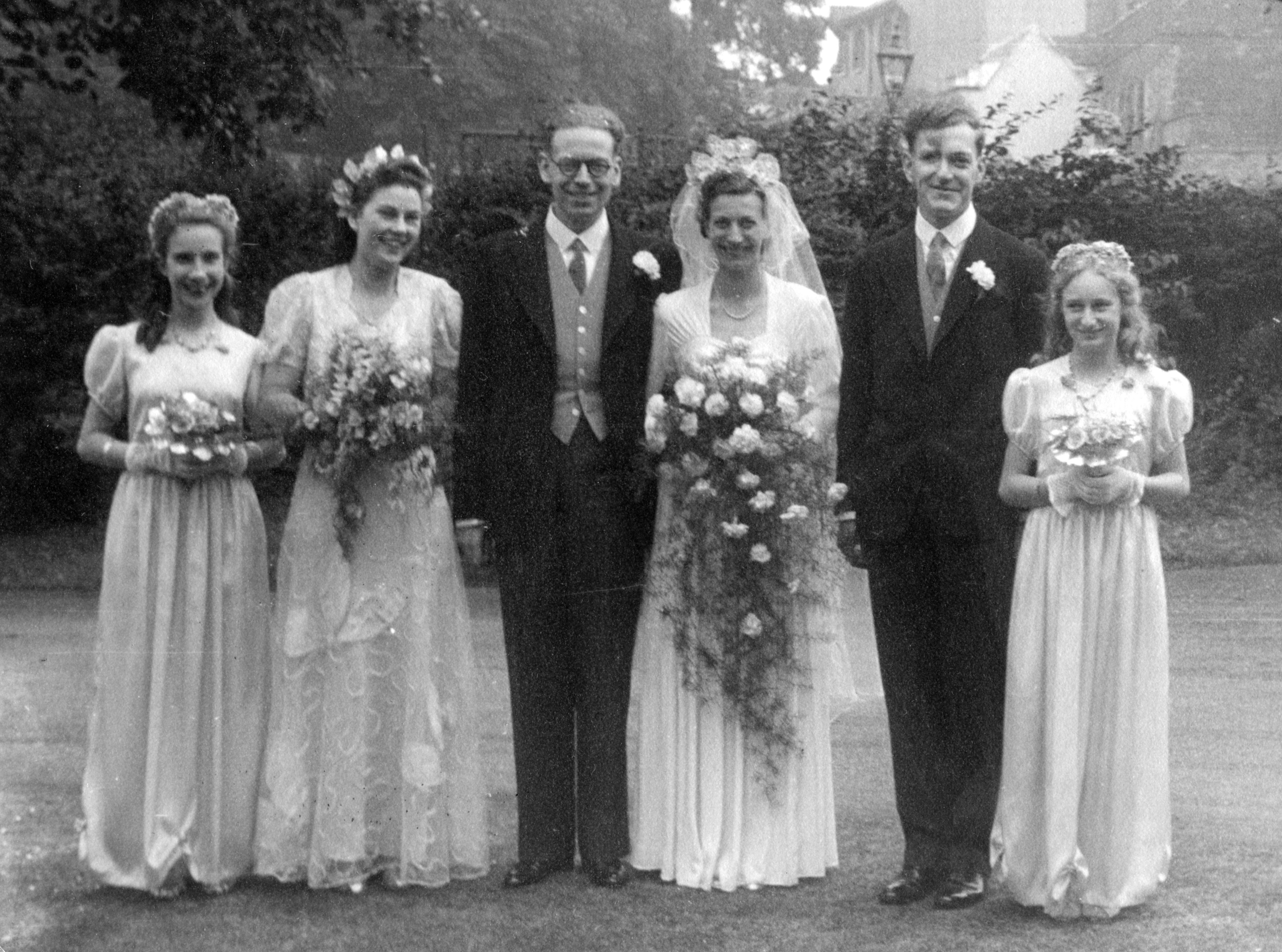 Joan Rothon, Joyce Brien, Roy, Joan, Leslie Lee, Gillian Spurgeon (left to right)