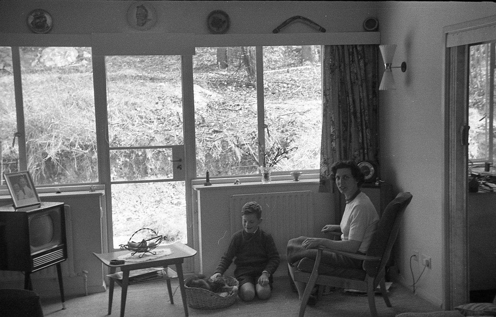 Joan, Graham & Dinky in the lounge