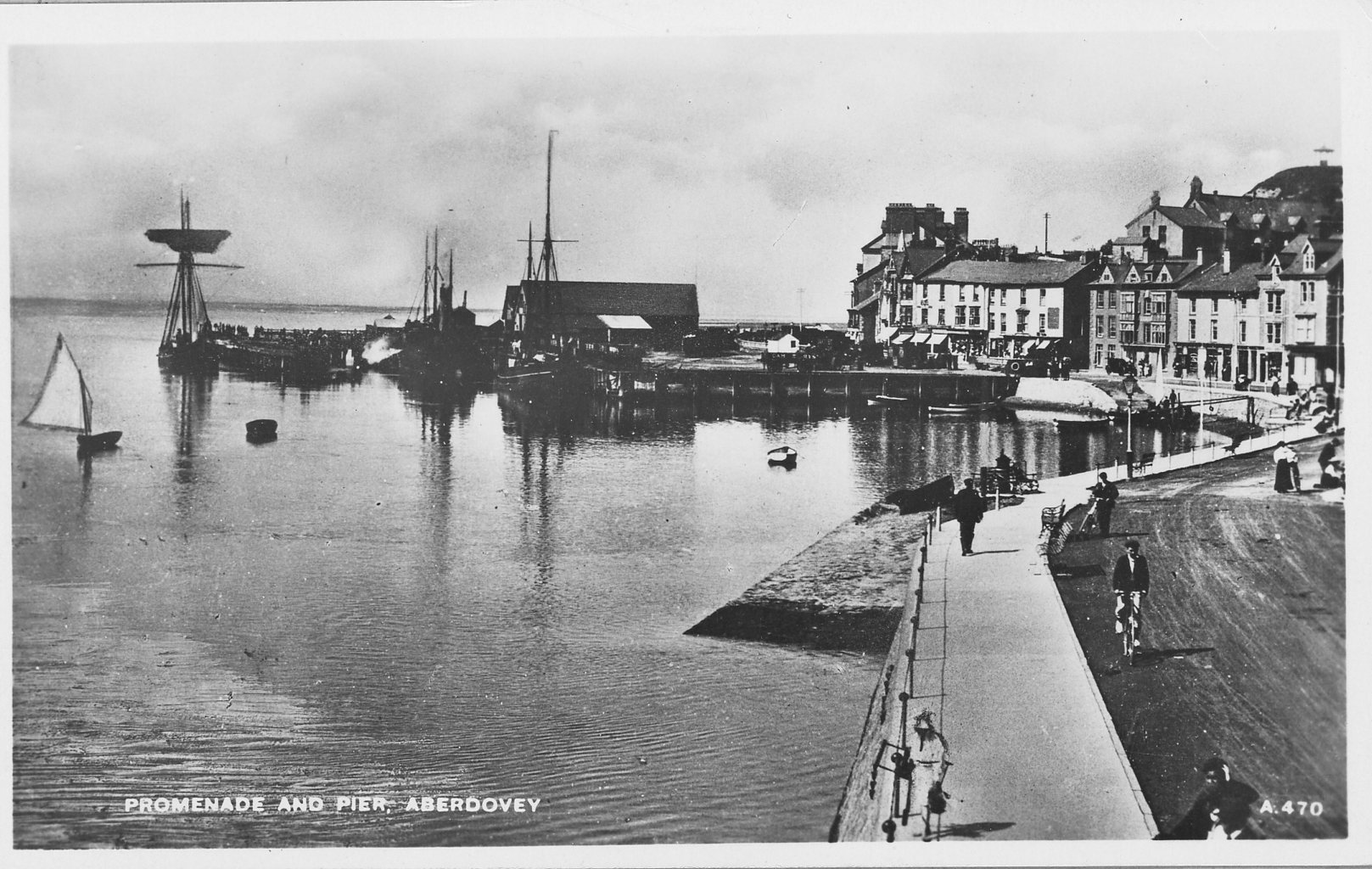 Promenade and Pier, Aberdovey (#A.470)