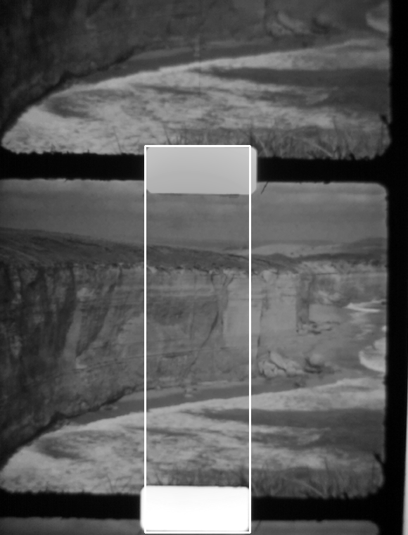 Gray scale image showing computed sprocket registration