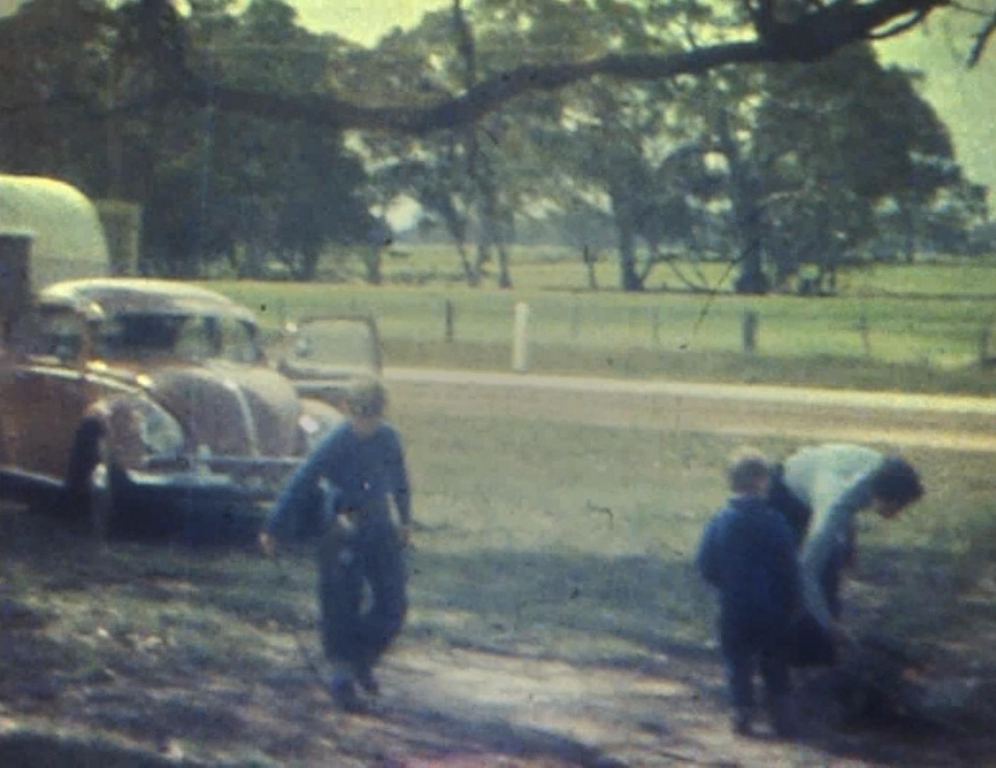 More Caravanning In Australia (1957)