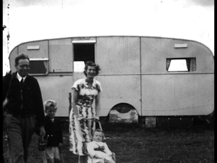 Quartet in a Caravan (1954)